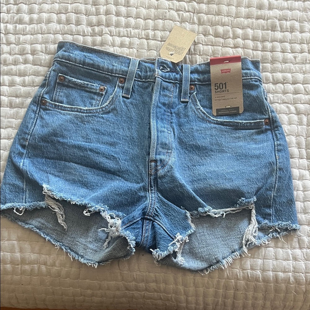NWT Levi's Women's 501 Classic Blue Jean Shorts